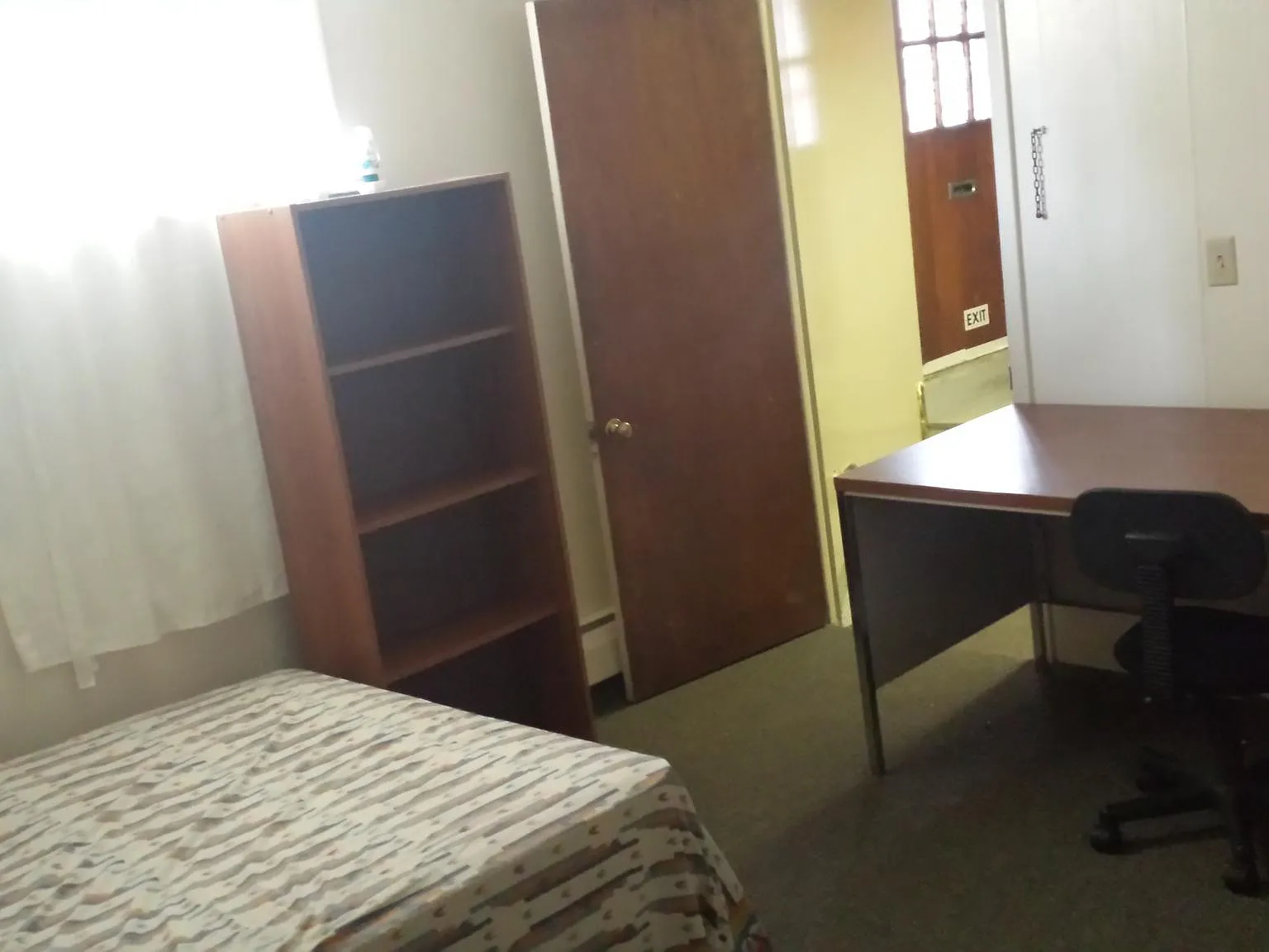 3 bed, $2,400 — Photo 3
