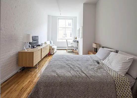 Rented by Warburg | media 23