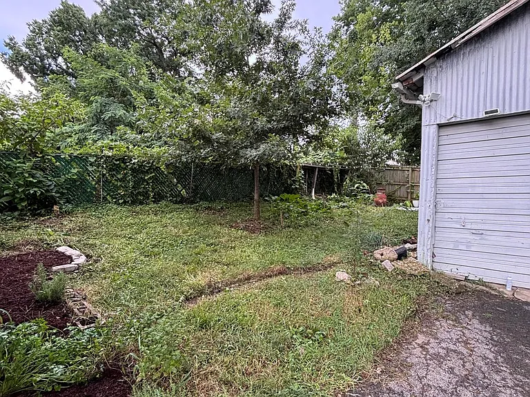 414 Breckenridge St — Photo 42