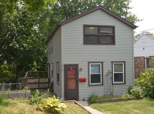 1717 Loftsgordon Ave, Madison, WI 53704