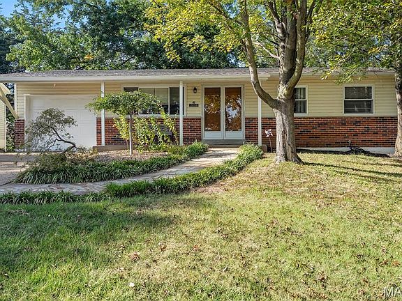 3rd image of 2639 Glenoak Dr