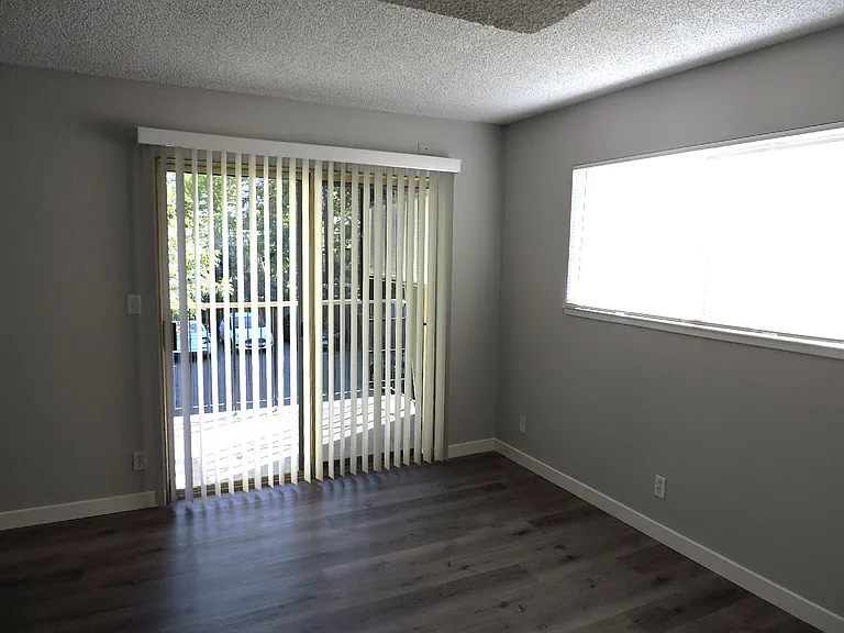 2520 Northrop Ave #5 — Photo 12