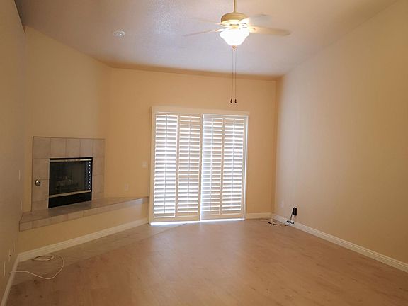 5th image of 537 E Bordeaux Ct