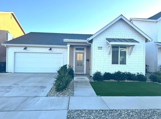 2485 W Claridge Way, Hanford, CA 93230