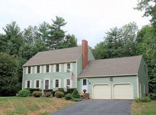 11 Sylvester Ln, Hampstead, NH 03841