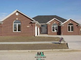 49564 London Brg, Update, MI 48044