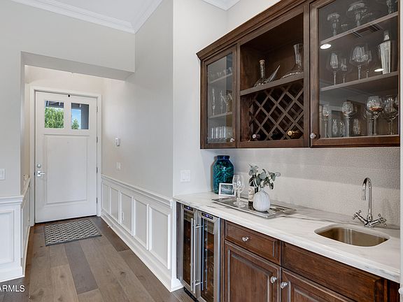 3rd image of 4125 E GLENROSA Avenue