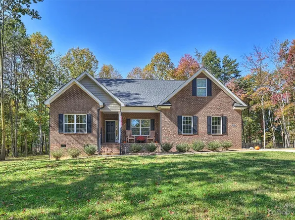 2004 Parrothead Dr, Monroe, NC 28110