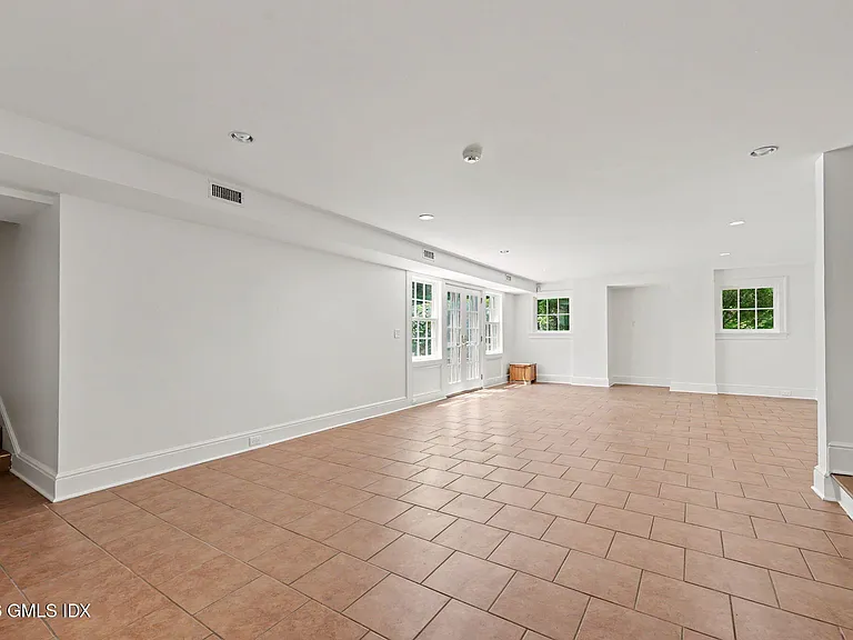 88 Orchard St — Photo 35