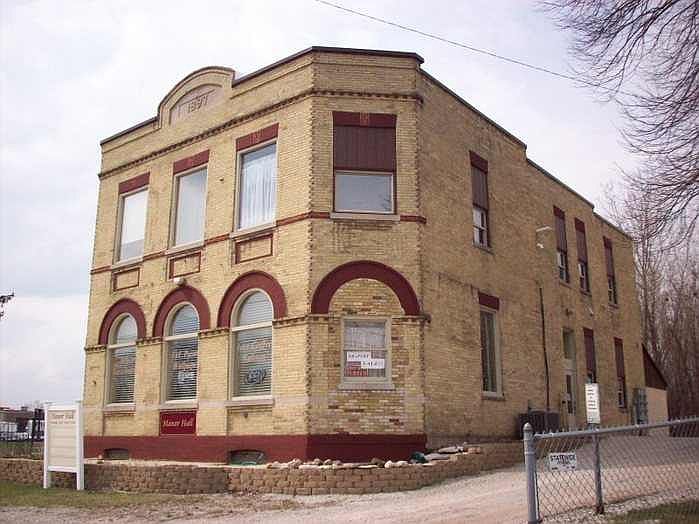 2nd image of 4344 Douglas Ave