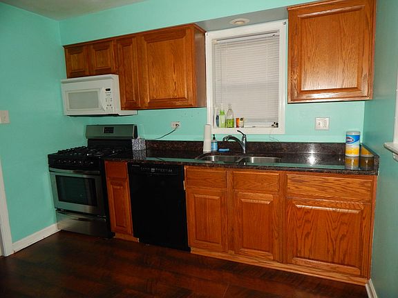 2nd image of 2706 Atlantic Ave