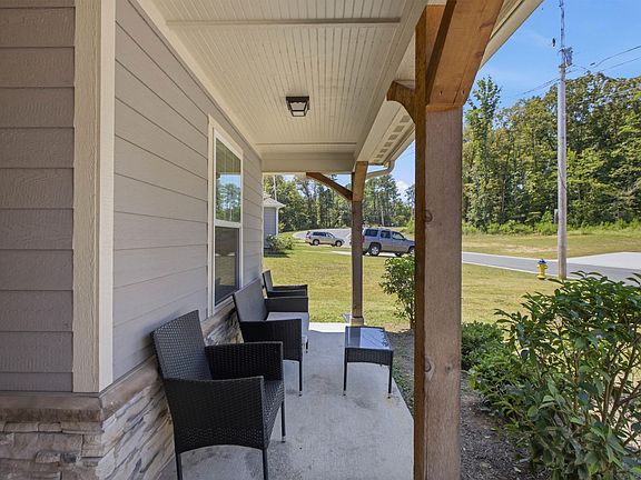 4th image of 3870 Barton Ln