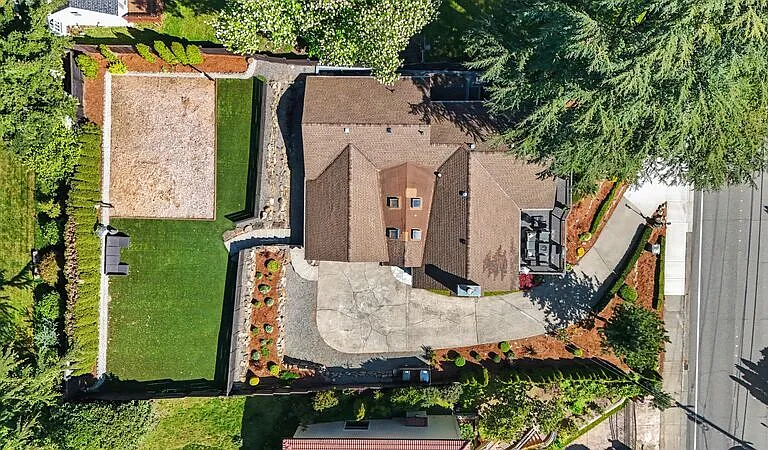 9544 Lake Washington Blvd NE — Photo 47