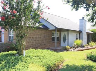 1102 Cobbs Glen Dr, Anderson, SC 29621