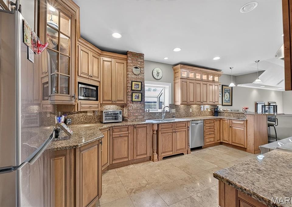 1st image of 8686 Barby Ln