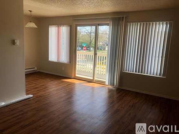 3rd image of 7429 Rainier Ave S #207