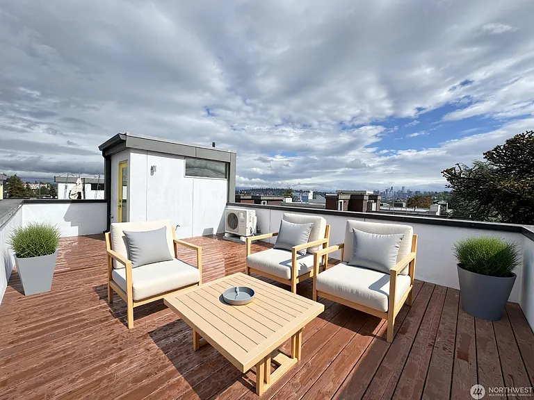 4114A Linden Ave N #A — Photo 20