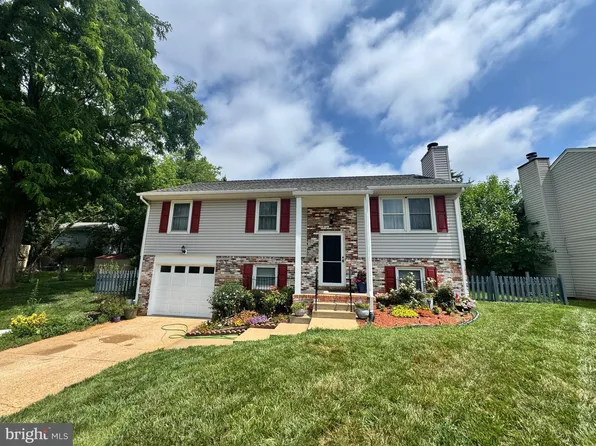 5089 Tara Dr, Fredericksburg, VA 22407