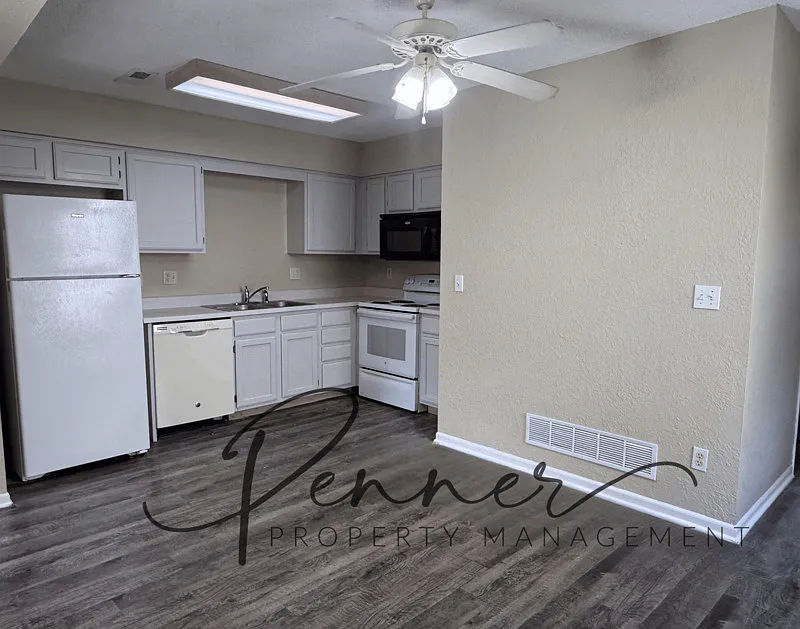 3 bed, 2.5 bath, 1275 sqft, $1,250 — Photo 4