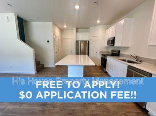 3924 Pinnacles Ct, Evans, CO 80620