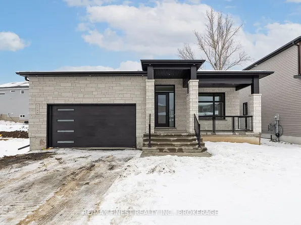 1368 Woodfield Cres, Kingston, ON K7P 0T3