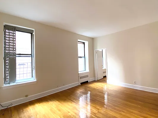 Rented by Compass | media 10