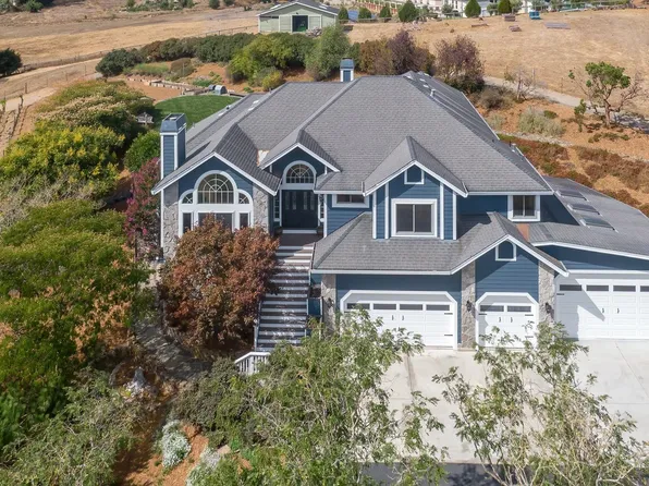 228 Stowring Rd, Petaluma, CA 94952