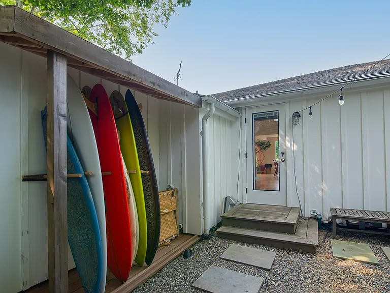 58 Fleming Rd — Photo 32