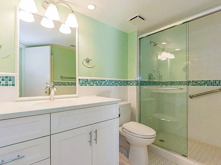 1821 Mooringline Dr #1C — Photo 18
