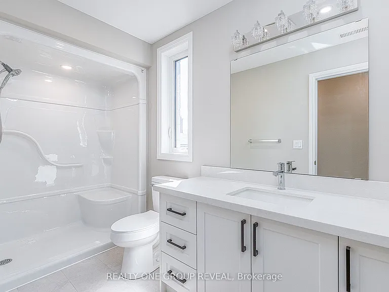 227 Grenfell St #1 — Photo 14