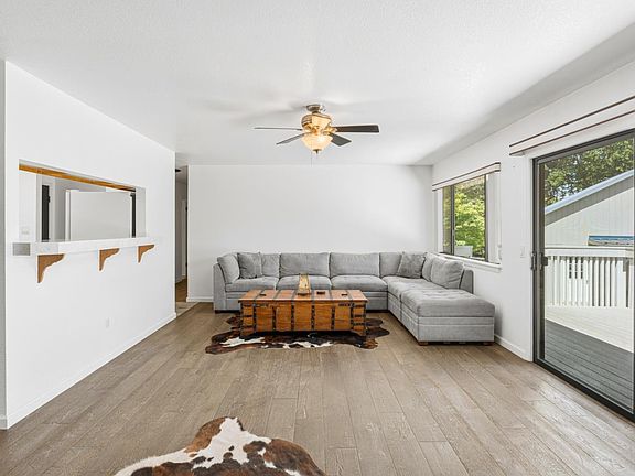 5th image of 800 Riverside Drive