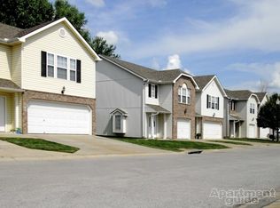 205 NE Adams Dairy Pkwy, Blue Springs, MO 64014
