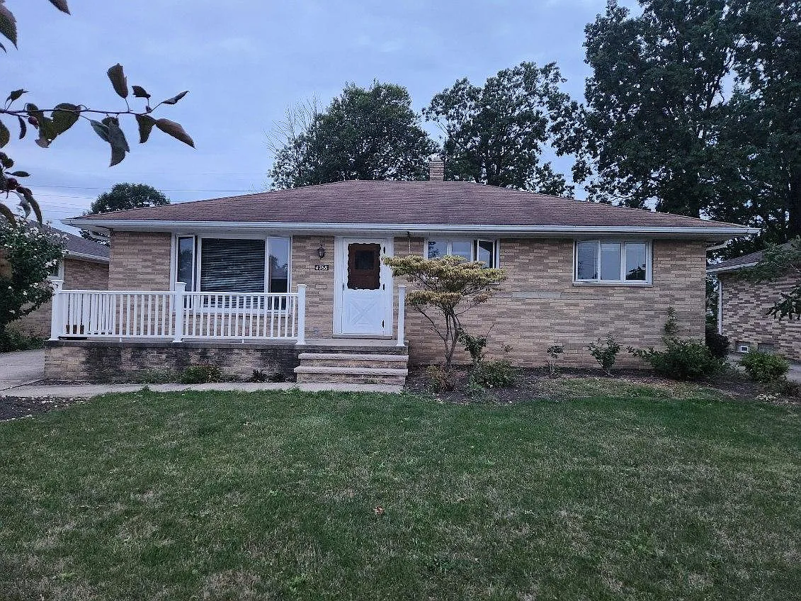 4768 Sunny Ln photo 1
