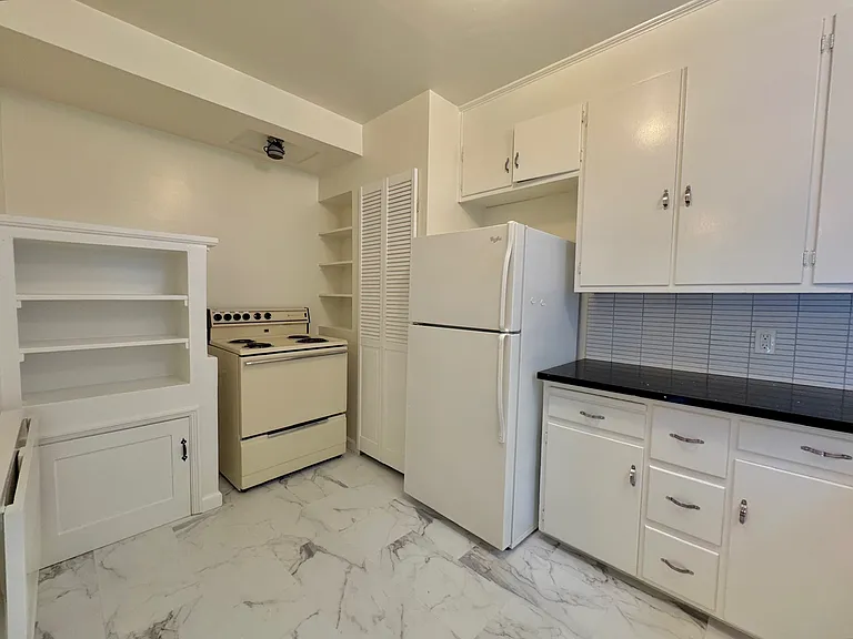 1830 Santa Clara Ave #A — Photo 10