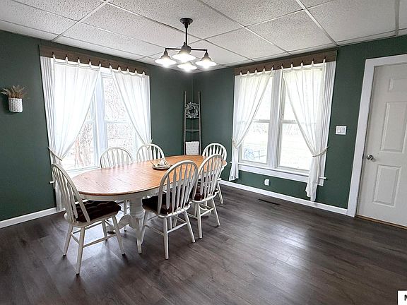 5th image of 103 Cherry St