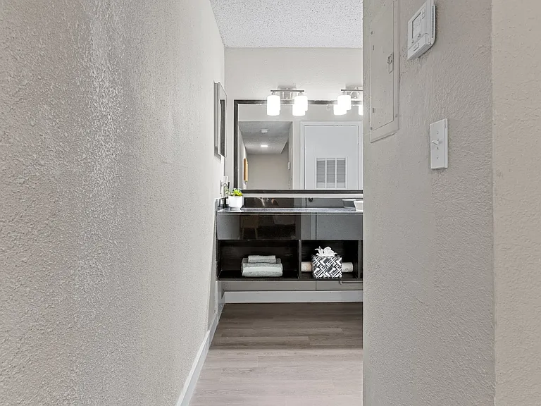 Avia Apartments — Photo 32