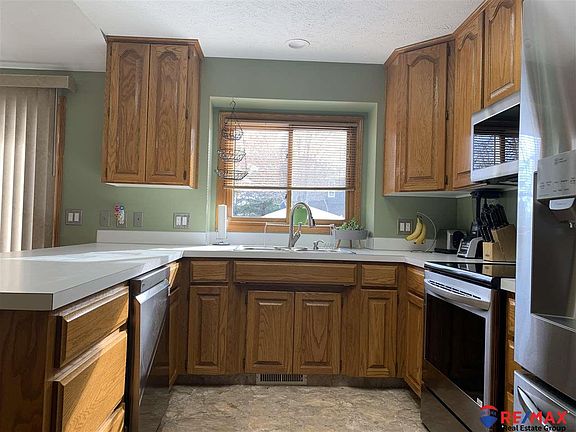 5th image of 6717 Michelle Ave