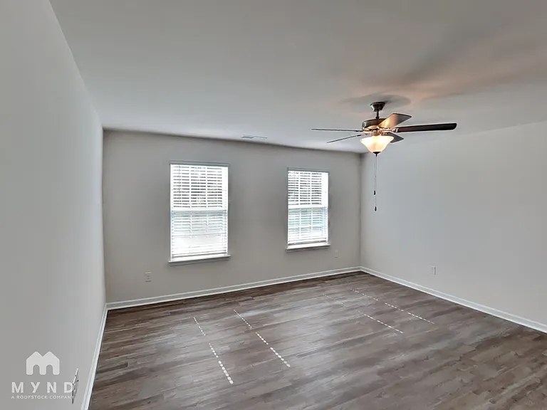 2259 Meadow Stream Dr — Photo 11
