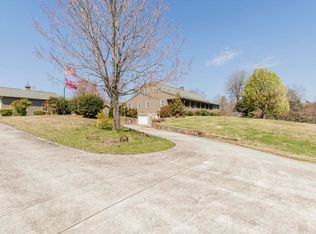 1070 Halls Valley Rd, Trion, GA 30753