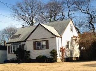 173 Horton Ave, Valley Stream, NY 11581