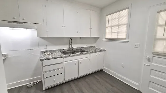 19 Woodlawn Ave #1 — Photo 7