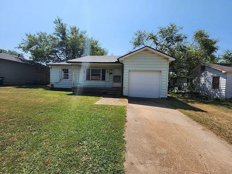 519 E Anna St — Photo 27