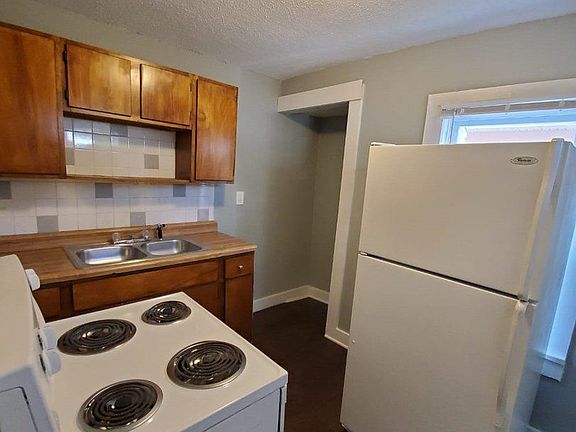 3rd image of 8207 1/2 N 12th St