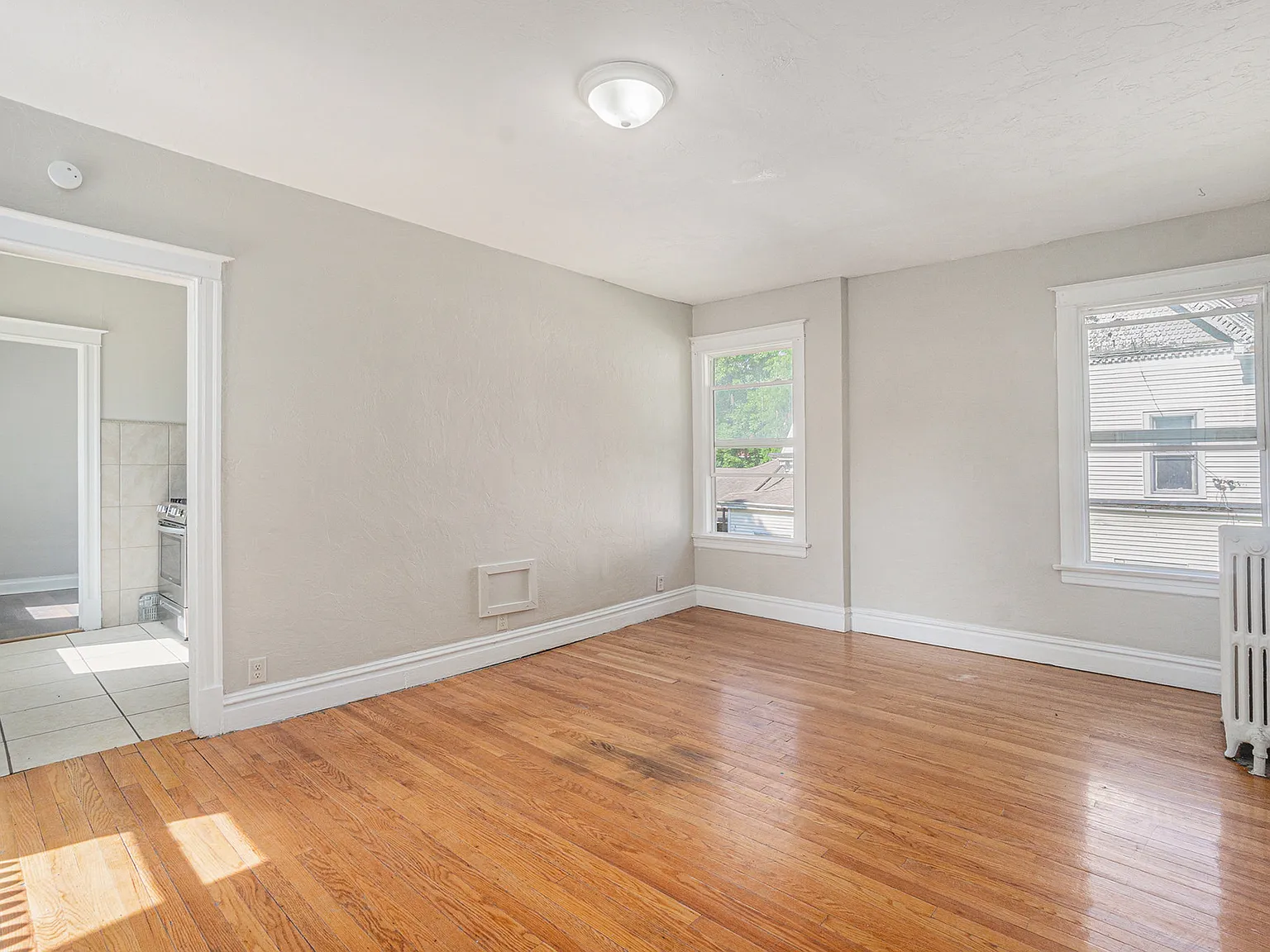 1 bed, 430 sqft, $1,000 — Photo 3