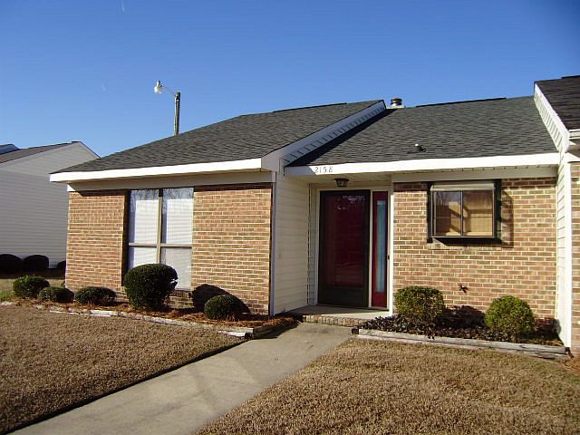 1st image of 2158 Fox Run Dr