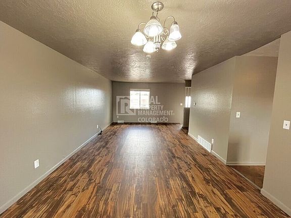2nd image of 208 6th St