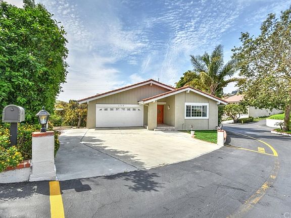 4th image of 3344 Garden Terrace Ln