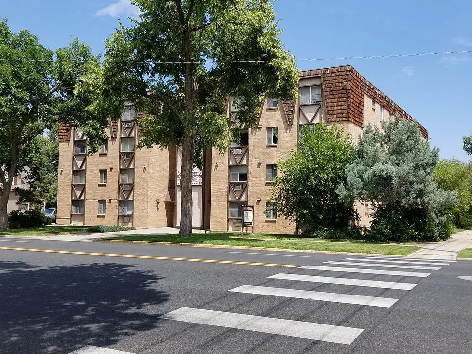 Campus Park Apartments