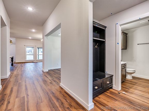 4th image of 3143 E 147th Pl S