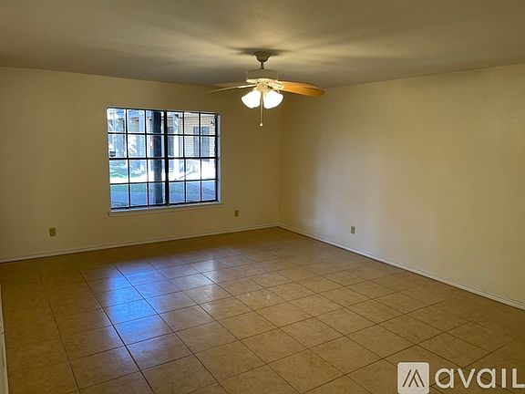4th image of 1921 S 8th St APT 10
